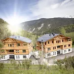 Franz Johann Aparts - 150m To Slopes Apartment Schladming