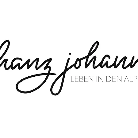 Franz Johann Aparts - 150m To Slopes Apartmán *