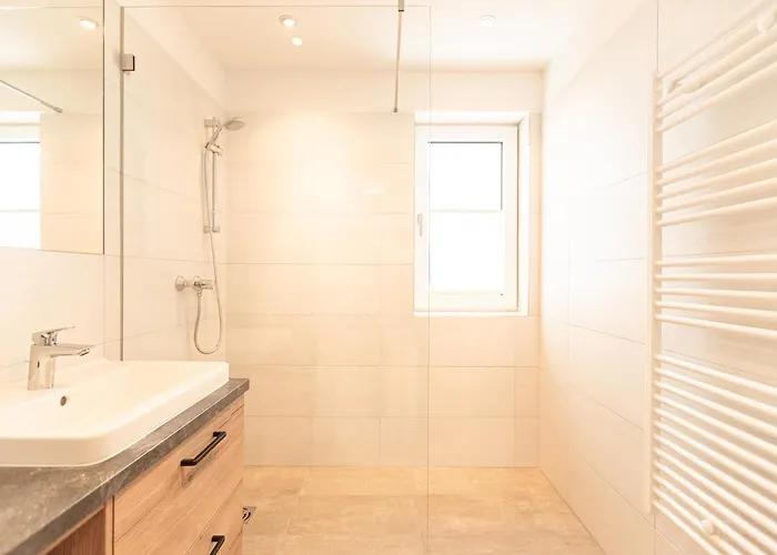 Franz Johann Aparts - 150m To Slopes *