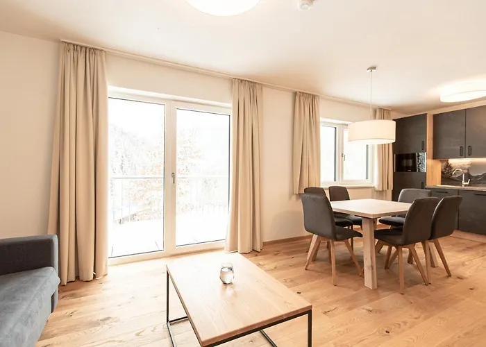 Franz Johann Aparts - 150m To Slopes شقة