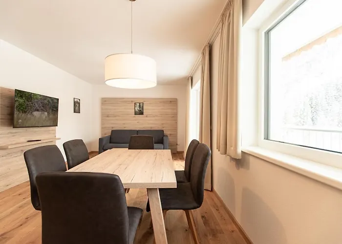 Franz Johann Aparts - 150m To Slopes شقة *