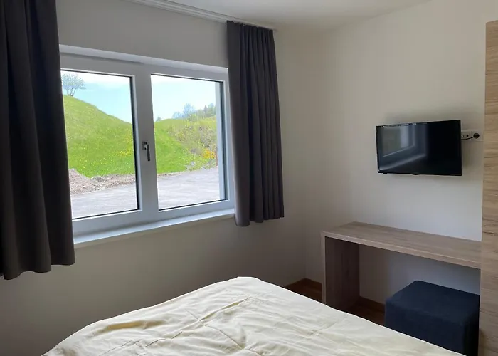 Franz Johann Aparts - 150m To Slopes شقة